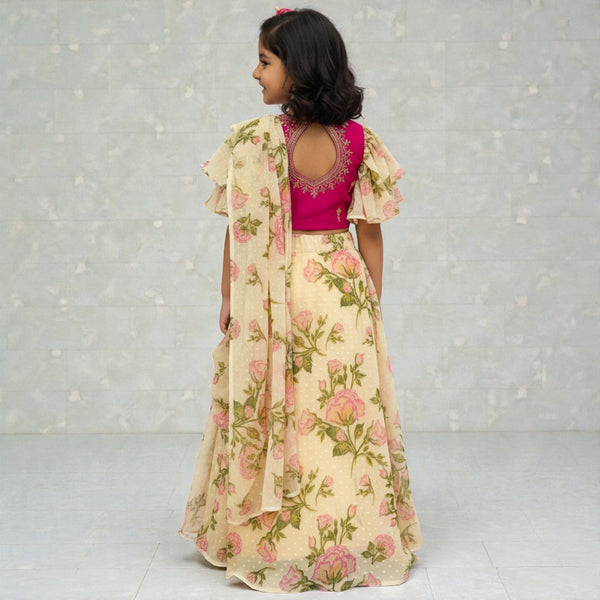 little Princess In Timeless Charm With This Ready-to-Wear Kids Saree Set RK-5